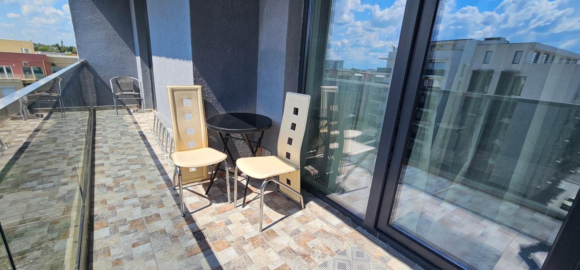 Luxury Aparthotel Promenada In Building Stefan Prima Linie La Mare นาโวดาริ ภายนอก รูปภาพ