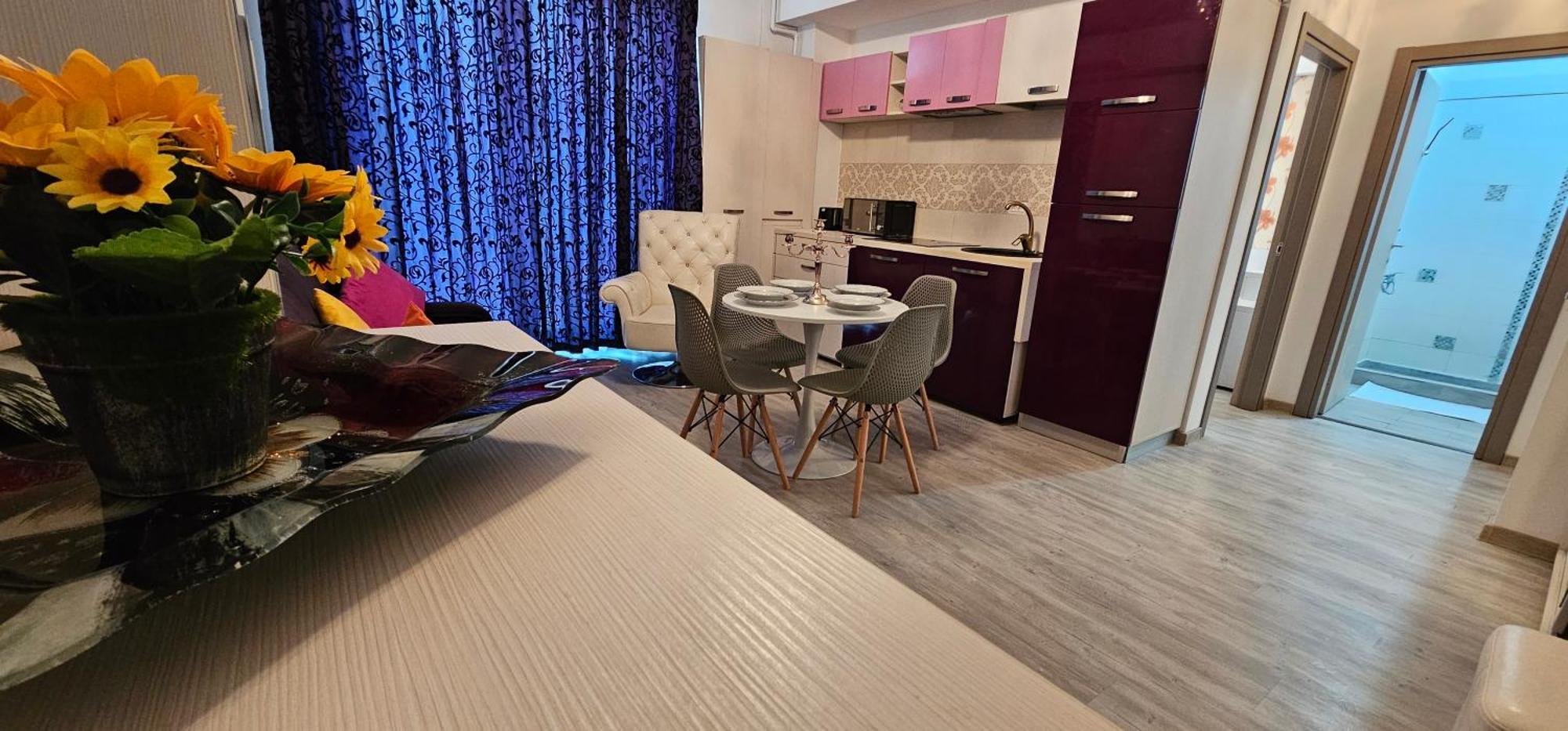 Luxury Aparthotel Promenada In Building Stefan Prima Linie La Mare นาโวดาริ ภายนอก รูปภาพ
