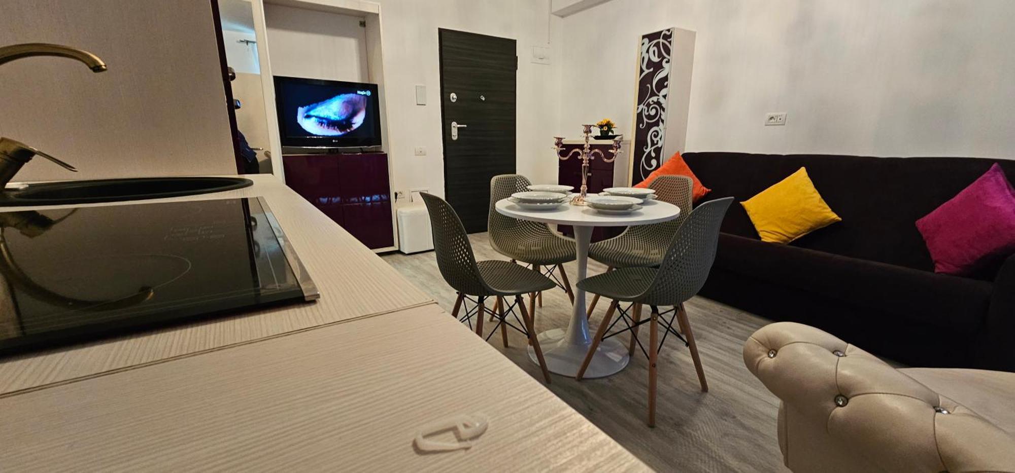 Luxury Aparthotel Promenada In Building Stefan Prima Linie La Mare นาโวดาริ ภายนอก รูปภาพ