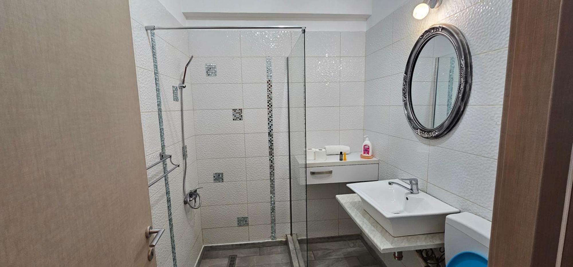 Luxury Aparthotel Promenada In Building Stefan Prima Linie La Mare นาโวดาริ ภายนอก รูปภาพ